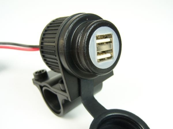 01-030-0029-0 Duo USB Steckdose Motorrad, 12-24V, fuer 22mm / 25mm Lenker
